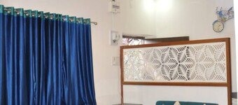 Escape to Tranquility: Family friendly Villa in the heart of the Hills!