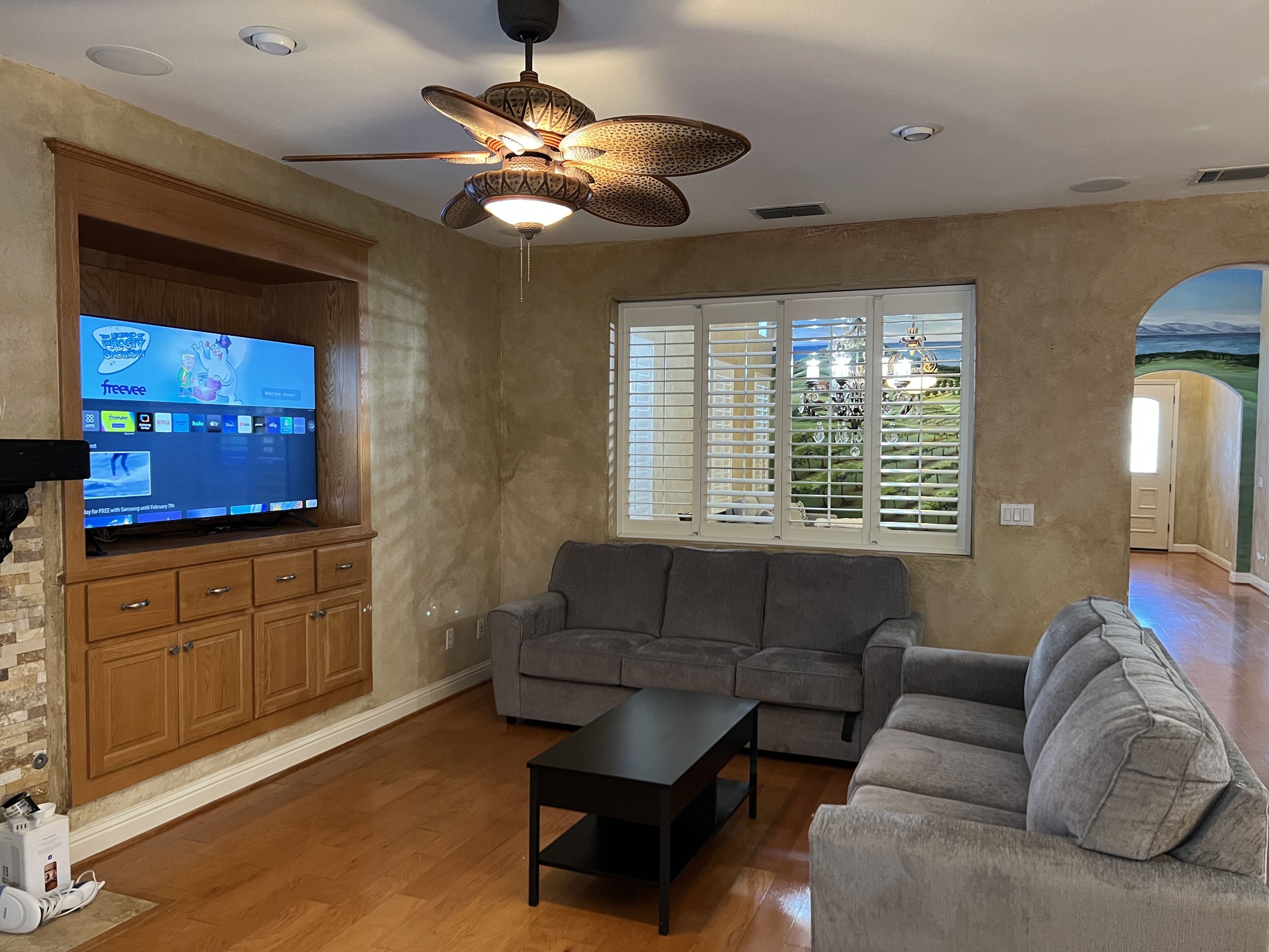 Luxury, Modern And Cozy Home In A Friendly Neighborhood, Close To Everywhere! - モデスト, CA