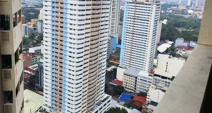 Spacious 775 sq ft 1 br CONDO - attached to Robinson's Mall , pool gymn