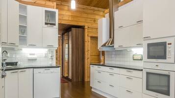 Frigorífic, microones i rentaplats