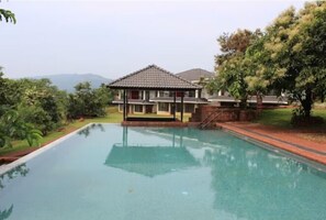 Front of property - Forest Escapes Koyna (Patan)