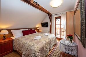 Double Room, Balcony, City View | Select Comfort beds, desk, free WiFi, bed sheets - Rodinné Ubytování u Bílé Paní (Cesky Krumlov)
