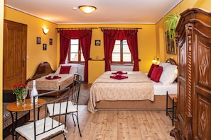 Select Comfort beds, desk, free WiFi, bed sheets - Rodinné Ubytování u Bílé Paní (Cesky Krumlov)
