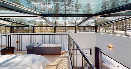 Levi Aurora Igloo (glass roof, jacuzzi & sauna)