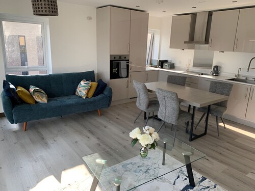Raphvin Apex Abode - Two bedroom apartment/parking