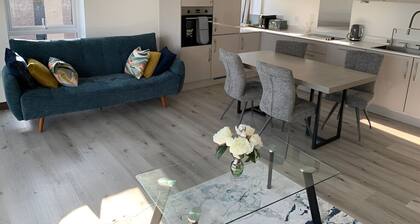 Raphvin Apex Abode - Two bedroom apartment/parking