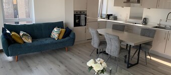 Raphvin Apex Abode - Two bedroom apartment/parking