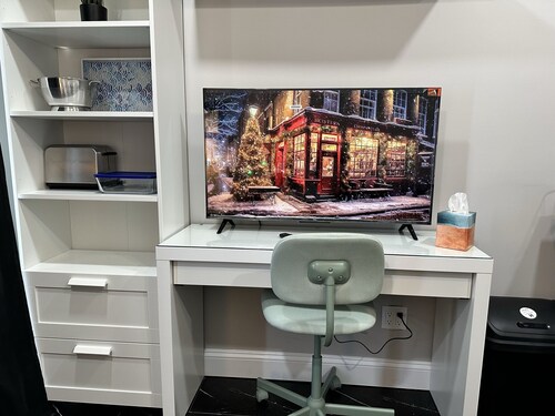 Beautiful & Convenient Studio Downtown Devon