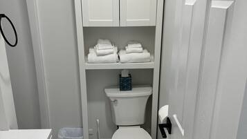 ヘアドライヤー、タオル