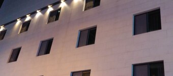 Grant Bay Hotel Gimhae