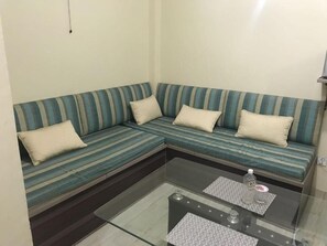 Télévision LCD de 32 pouces avec chaînes par câble