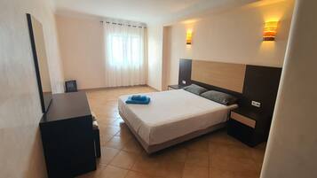 Apartemen Keluarga | 2 kamar tidur, seprai premium, dan selimut bulu angsa