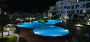Seasonal outdoor pool - Kabila vista  (Allyene)