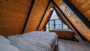 Classic Bungalow, 1 Bedroom, Smoking, Lake View | 1 bedroom, desk - Kurtköy Park Bungalov Evleri (Sapanca)