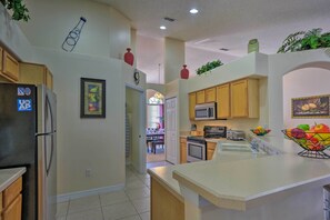 Private kitchen - Cozy Nook Villa w/ Pool: 10 Mi to Park Entrance! (Clermont)