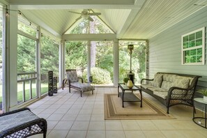 House (3 Bedrooms) | Interior - Remodeled Family Home ~ 2 Mi to Lake Lanier! (Buford)