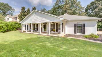 บริเวณภายนอก