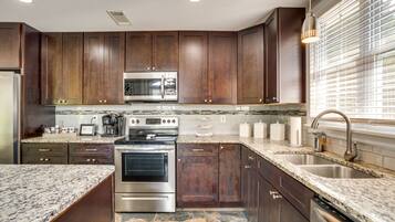 Microwave, oven, stovetop, dishwasher