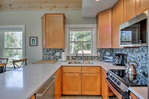 Cottage (2 Bedrooms) | Interior