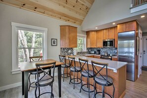 Cottage (2 Bedrooms) | Interior