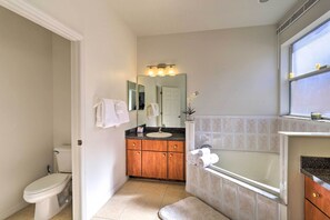 House (4 Bedrooms) | Interior - Whimsical Kissimmee Abode Near Golf Courses! (Kissimmee)