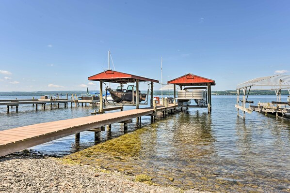 Cottage (2 Bedrooms) | Front of property