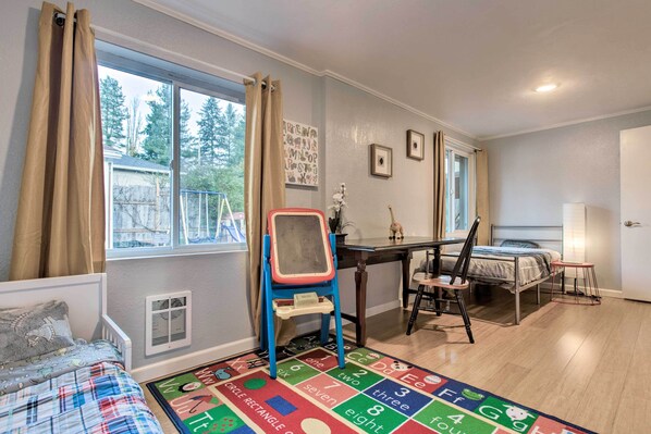 House (2 Bedrooms) | Interior - Seattle Area Getaway ~ 5 Mi to Puget Sound! (Mountlake Terrace)