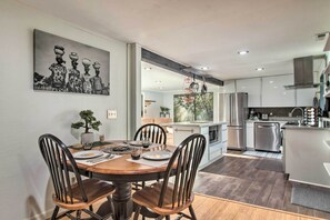 Casa (2 Bedrooms) | Interior