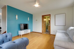 House (2 Bedrooms) | Interior