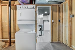 Apartment (1 Bedroom) | Interior - Modern Apartment: 6 Mi to Stone Mountain Park (Stone Mountain)