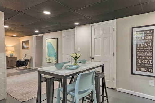 Modern Apartment: 6 Mi to Stone Mountain Park