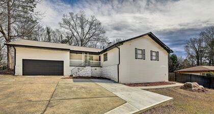 Modern Apartment: 6 Mi to Stone Mountain Park