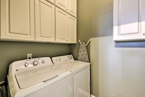 Apartment (2 Bedrooms) | Interior - Fort Walton Beach Retreat: Private Boat Slip! (Fort Walton Beach)