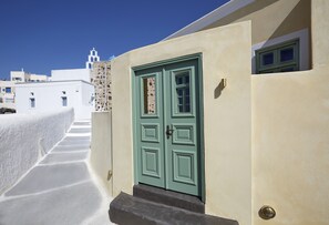 Exterior detail - Yellow Orchid Cycladic House with Private Hot Tub (Santorini)