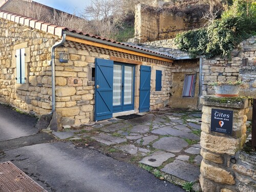 Mini Gite de 20 m2 Dans Village Auvergnat