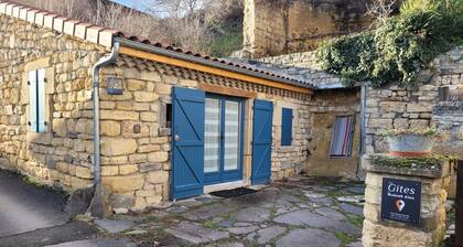 Mini Gite de 20 m2 Dans Village Auvergnat