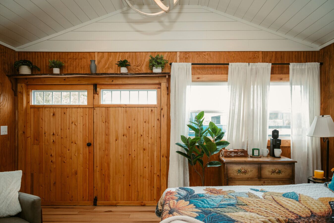 Desk, iron/ironing board, travel crib, free WiFi