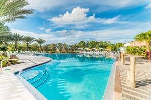 A heated pool - Last Minute Disney Getaway! Townhouse with Private Pool. Book Now! #108425 (Orlando)