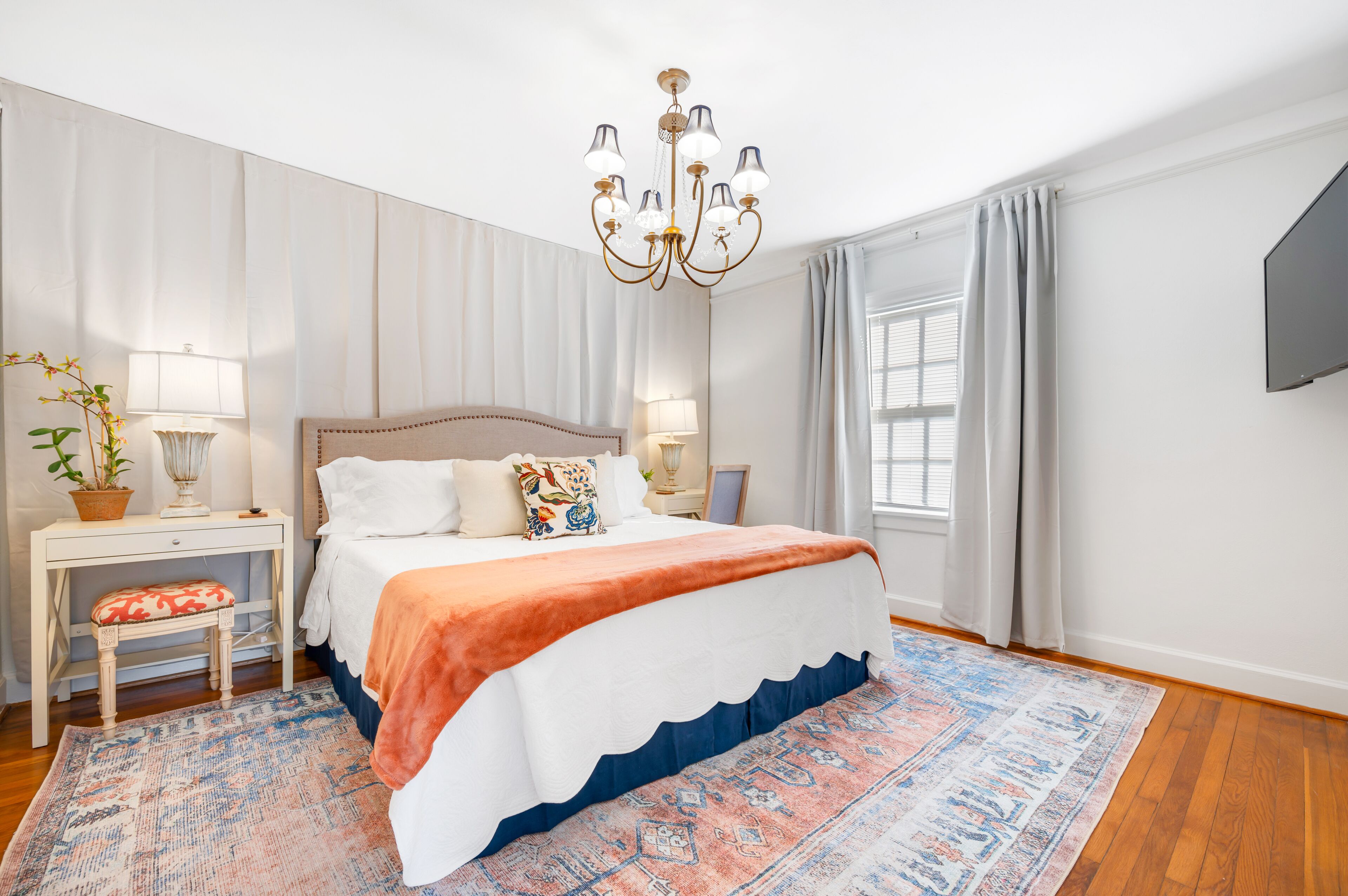 2BR Midtown Savannah on Columbus Drive + Pet
