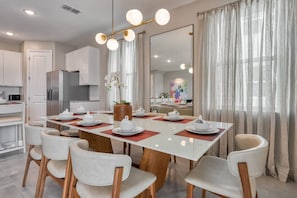 Dining - Last Minute Disney Getaway! Private Pool & Themed Bedrooms. Book Now! #92789 (Orlando)