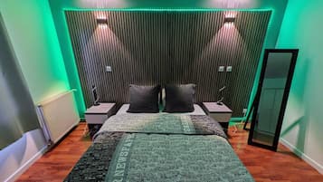 2 bedrooms, iron/ironing board, free WiFi, bed sheets