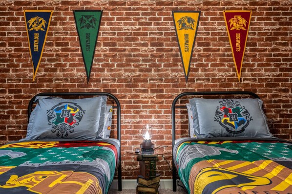 4 quartos, ferros/tábuas de passar roupa, Wi-Fi, roupa de cama