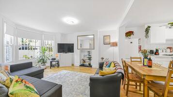 Apartment | Living area