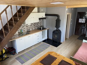 雪櫃、微波爐、爐具、咖啡機/沖茶器