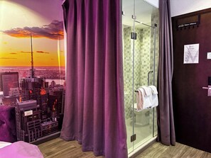 City Double or Twin Room | Bathroom | Free toiletries, hair dryer, slippers - 69 Boutique by Minova  (Hanoi)