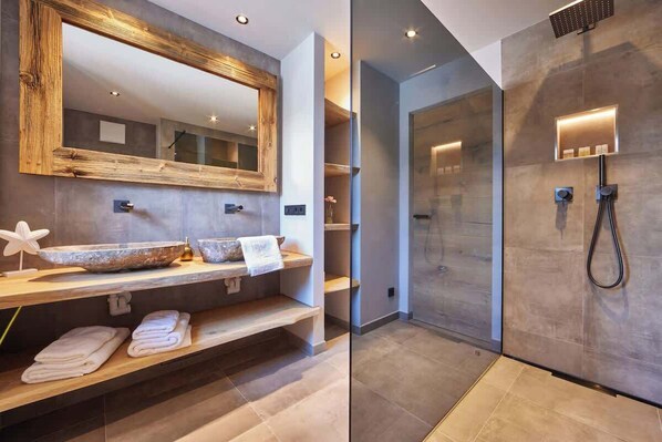 Shower, hair dryer, shampoo