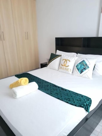 City Apartment | 1 bedroom, free WiFi