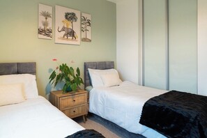 2 habitaciones, wifi gratis y ropa de cama 