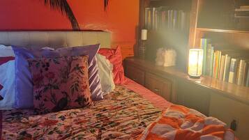 5 sovrum, skrivbord, gratis wi-fi och sängkläder