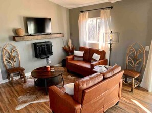 Smart TV, printers - Sugar Creek Retreat (Lancaster)